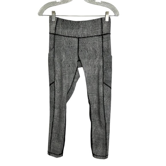 Lululemon Womens Speed Tight V Crop Leggings Fall Net Black White size 4 - Picture 1 of 11